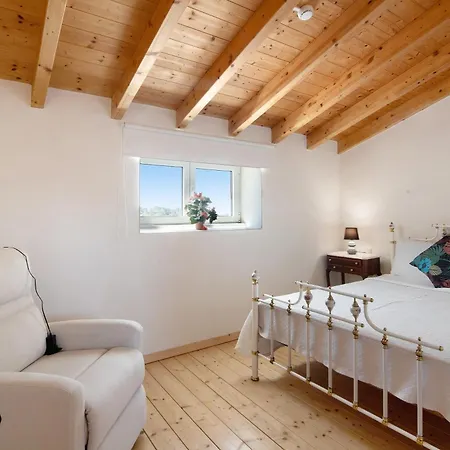 Apartment Rodrigues I *